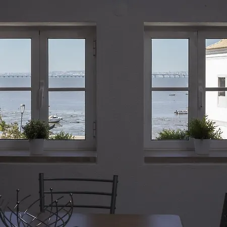 2 Terrace Apartment