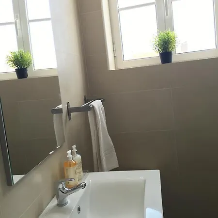 2 Terrace Apartment *